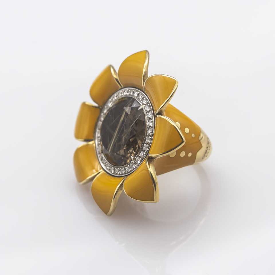 Anello fiore Collezione Girasole in oro, diamanti, smalto e quarzo