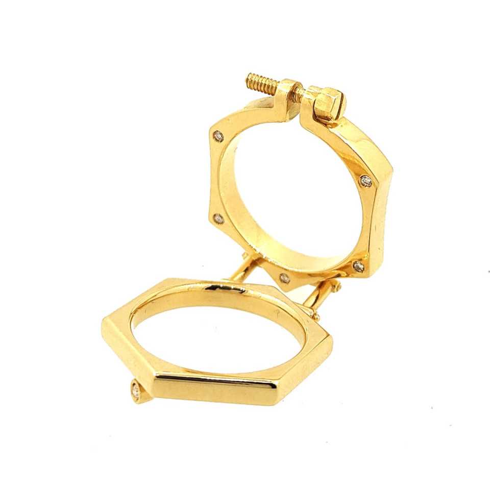 Anello Cuff Collezione Sado in oro e diamanti