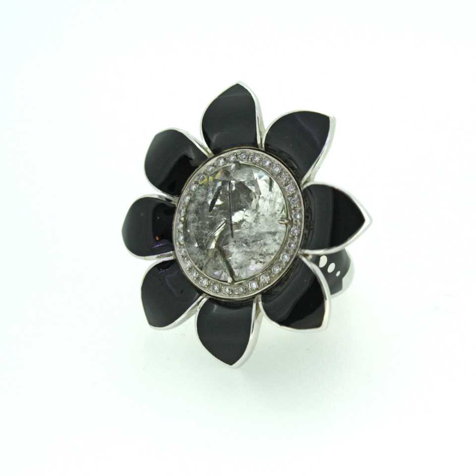 Anello fiore Collezione Girasole in oro, diamanti, quarzo e smalto nero