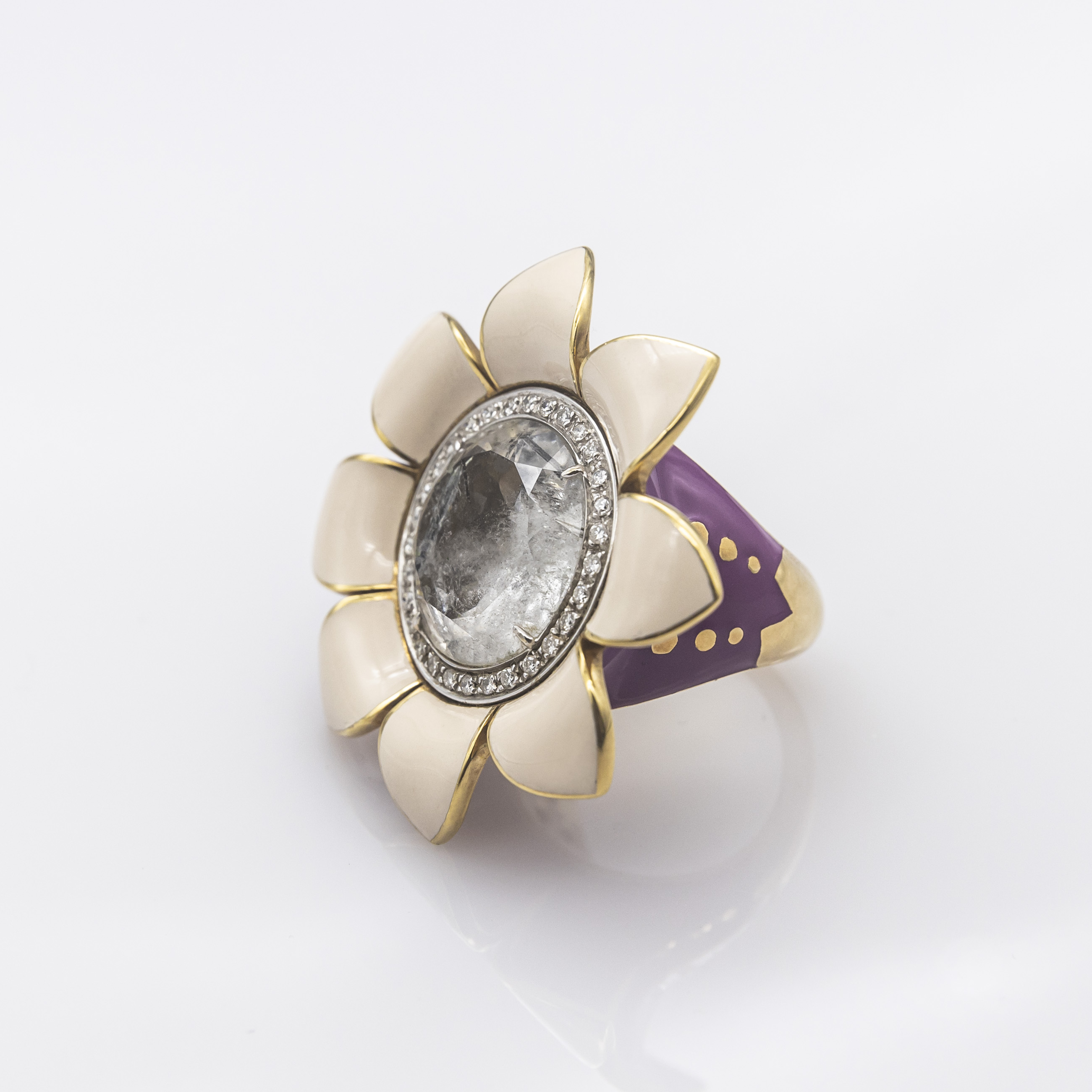 Anello Girasole oro giallo 18kt smalto viola e beige - diamanti bianchi  quarzo rutilato .